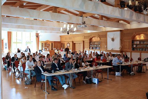 Gewinne 1 Platz beim Kitzbüheler Führungsforum 2025